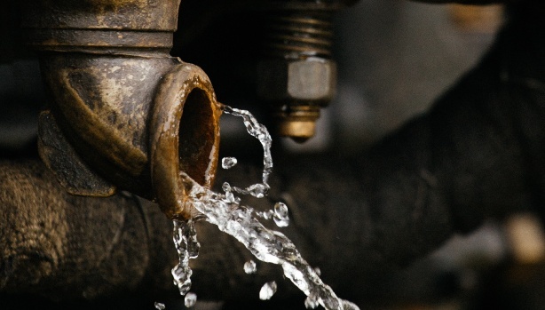Burst pipe on Artillery Road , Auckland Park